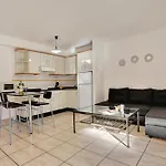 Residencia Lena Κοραλέχο
