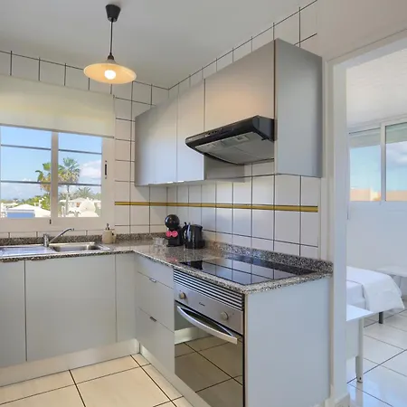 Residencia Lena Apartment *
