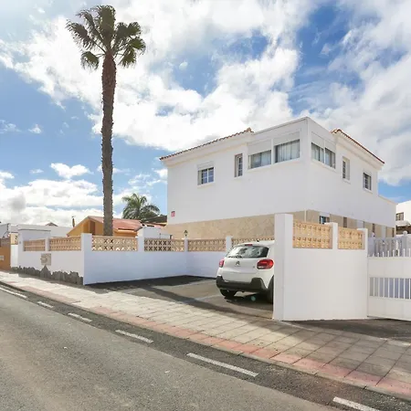 Daire Residencia Lena *