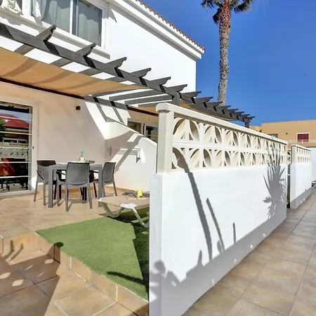 Residencia Lena Apartment *