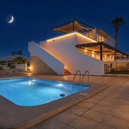 Apartamentos Lena Corralejo