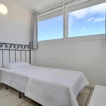 Residencia Lena Apartment