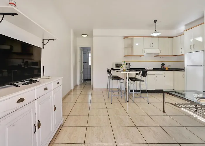 Residencia Lena Apartmán *